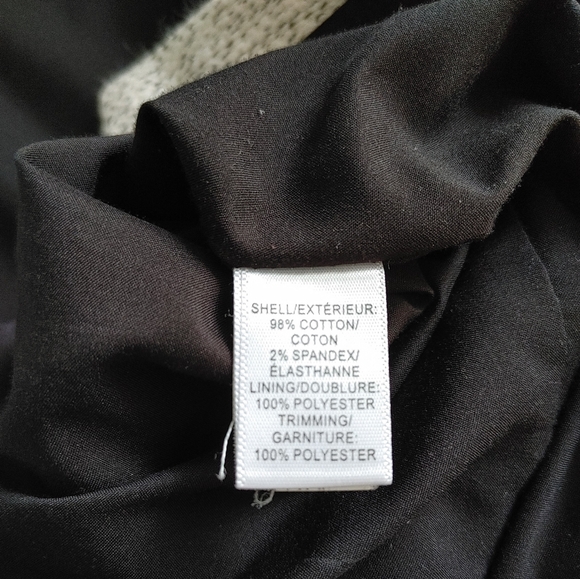 *SOLD* Banana Republic skirt - Picture 8 of 8